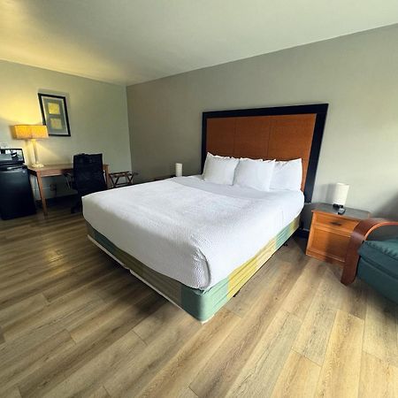 La Quinta Inn Tampa Airport Stadium Westshore Екстер'єр фото