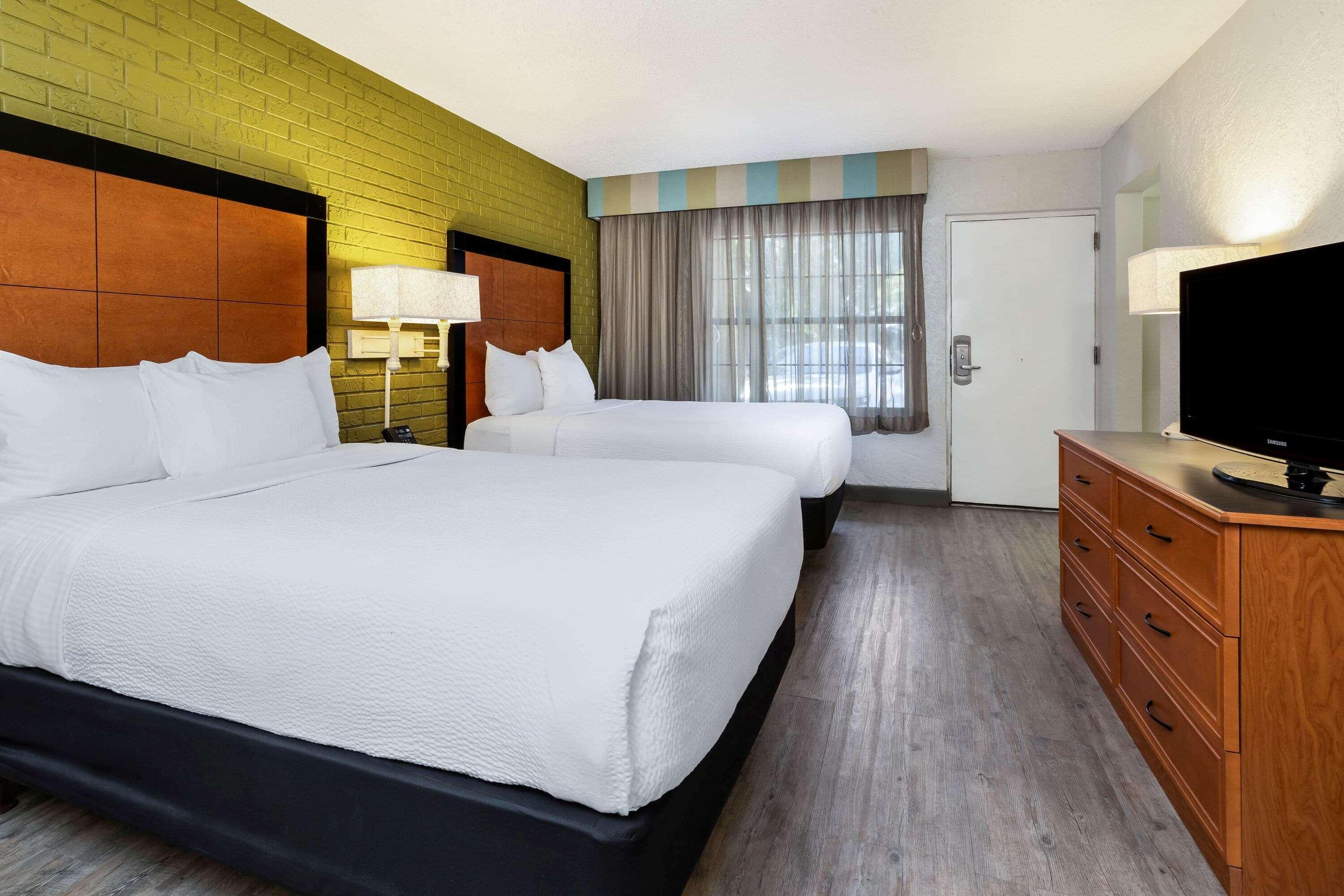 La Quinta Inn Tampa Airport Stadium Westshore Екстер'єр фото