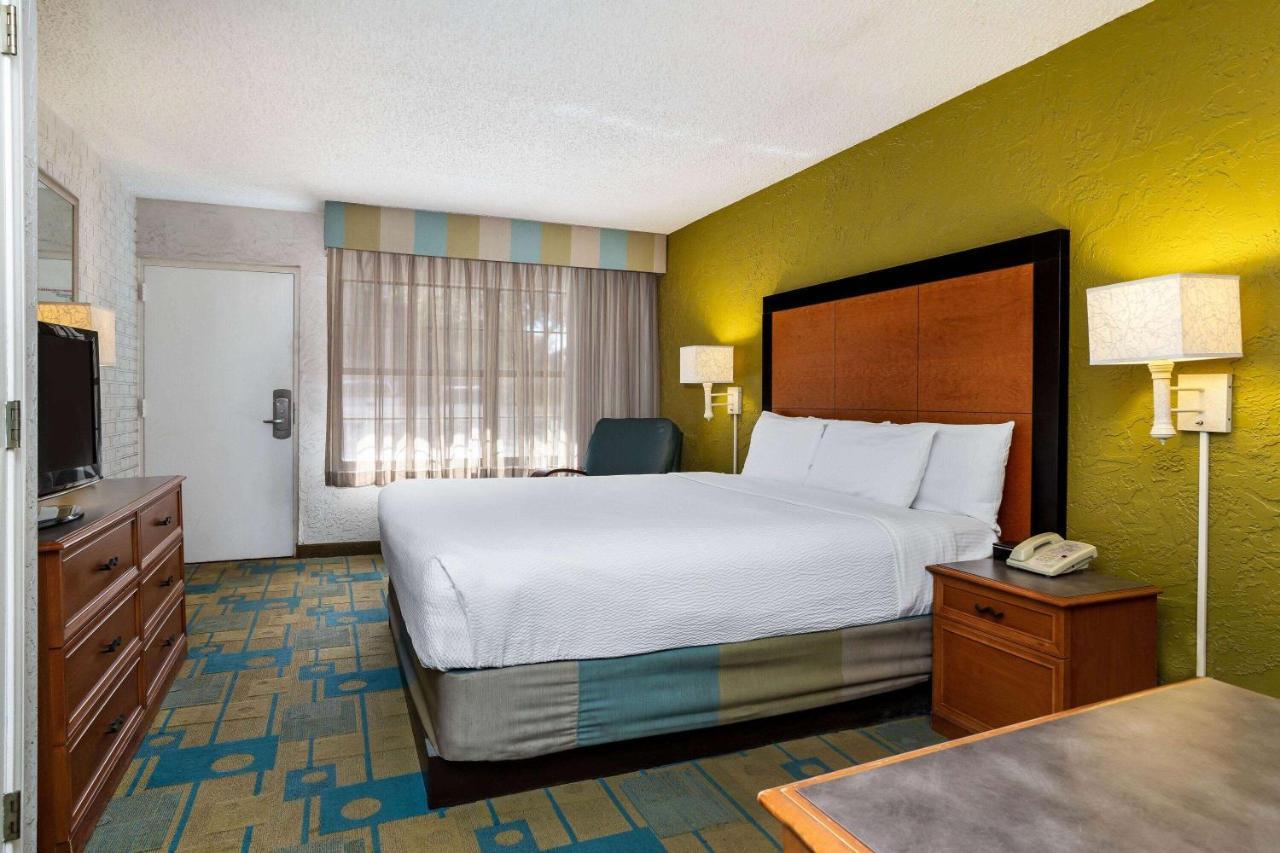 La Quinta Inn Tampa Airport Stadium Westshore Екстер'єр фото
